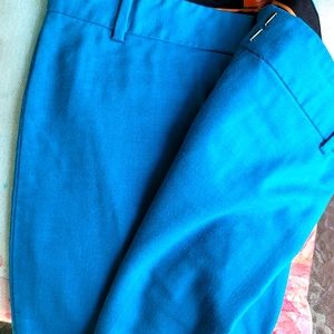 Skinny blue pants